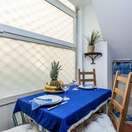 Combro Design By Homing Apartment *